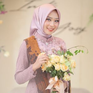 Yosy-indi Mempelai Wanita