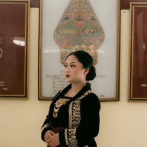 riki-ajeng-profile