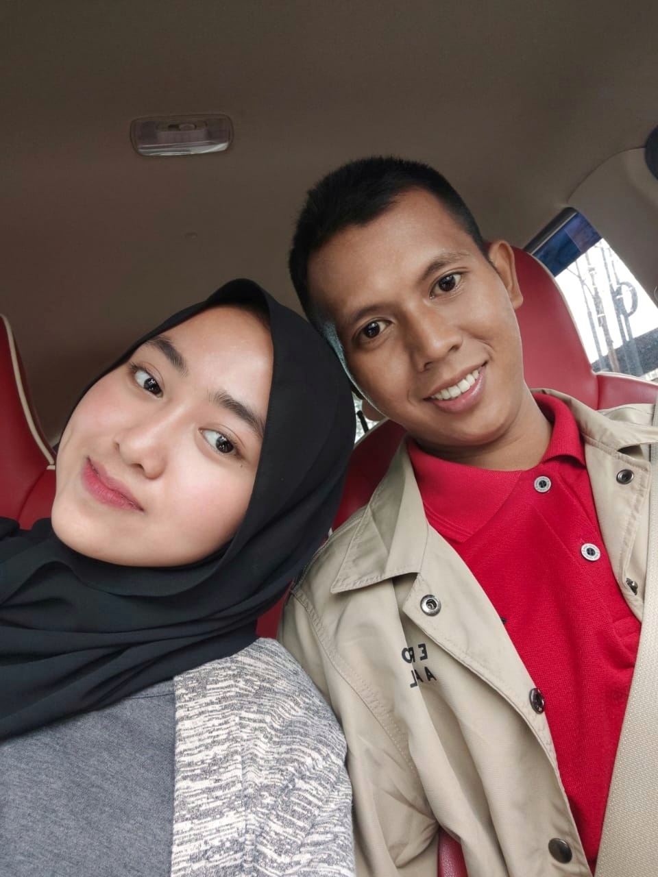 agnesya-adlian-In A Relationship