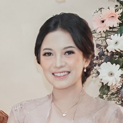 Rahma-Lucky halaman 4 - crop wajah perempuan